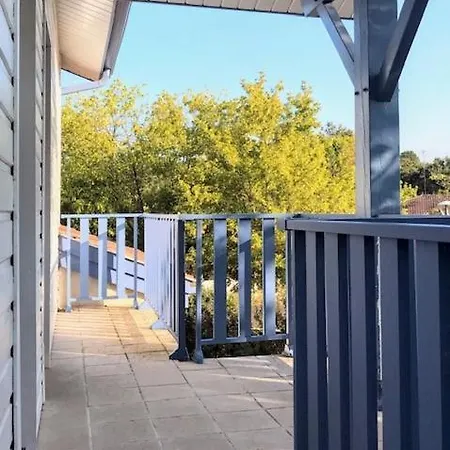 Le Balcon Bleu De 펜션 비스카로세