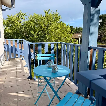Hébergement de vacances Le Balcon Bleu De *