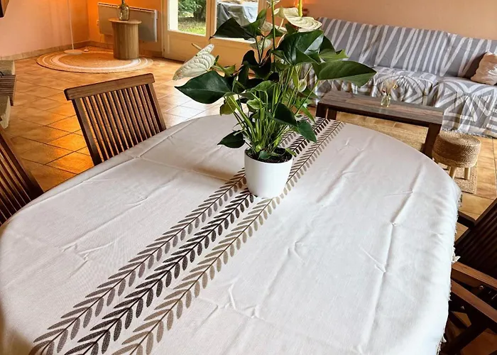 Ferienhaus Le Balcon Bleu De *